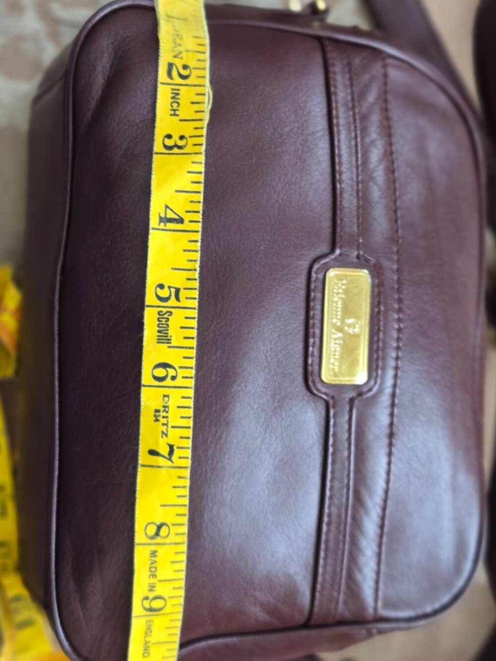 Classic Etienne Aigner Leather Crossbody/Camera Bag - Burgundy - EUC - Picture 5 of 6